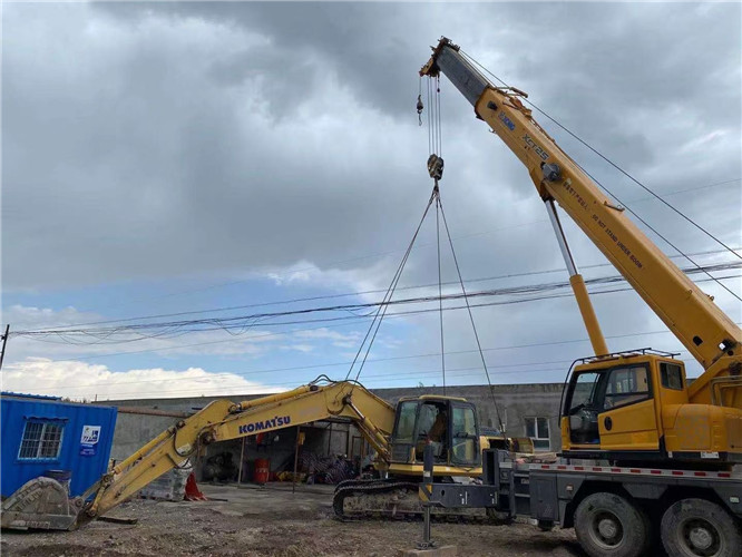 泰宁县25吨吊车的工作半径是多少？